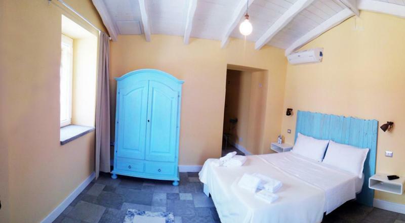 Casale Diletta Bed & Breakfast Castiadas Ngoại thất bức ảnh
