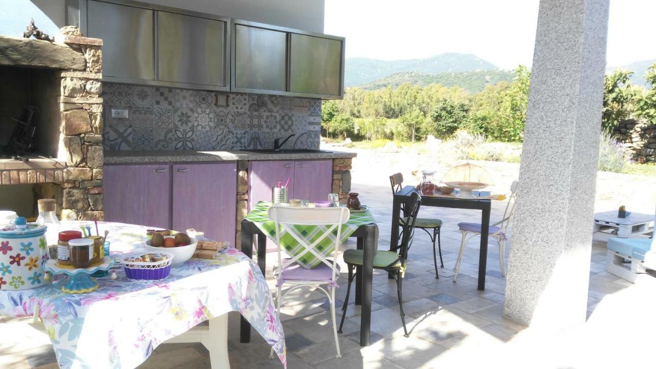 Casale Diletta Bed & Breakfast Castiadas Ngoại thất bức ảnh
